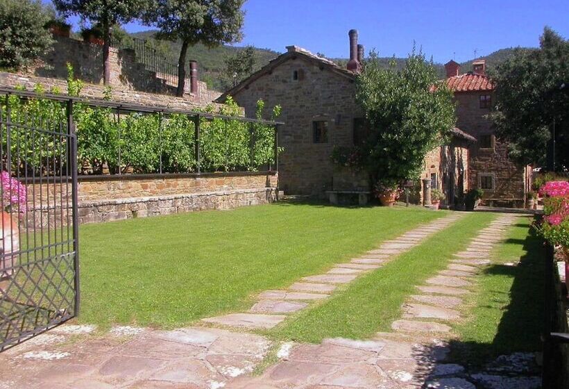 Spacious Cottage In Cortona With Swimming Pool