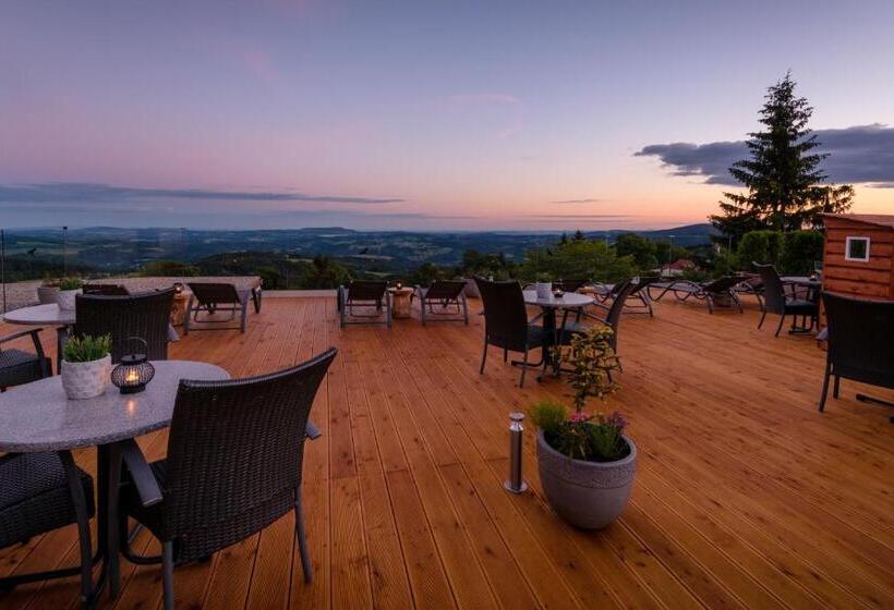 Wellness Hotel V Nebi