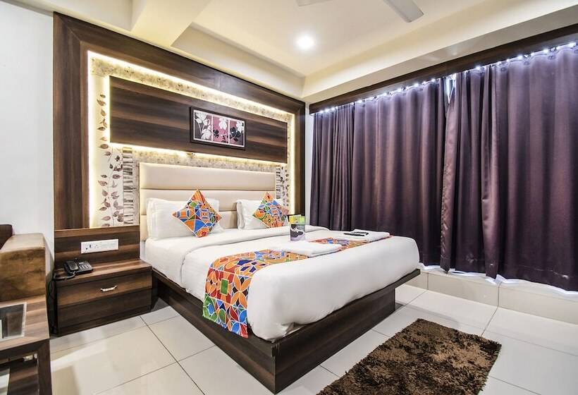 Fabhotel Royal Residency Sama  Savli Rd