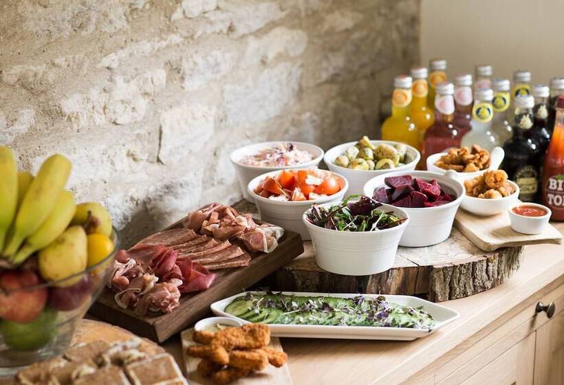 فندق فئة نجمة واحدة Old Swan