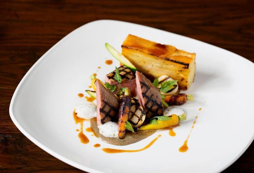 فندق فئة نجمة واحدة Old Swan