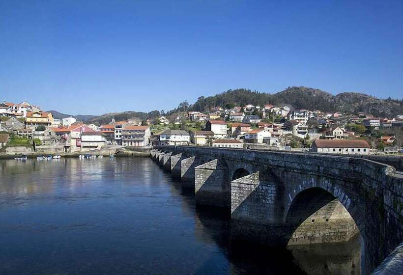 Hostel Albergue O Mesón