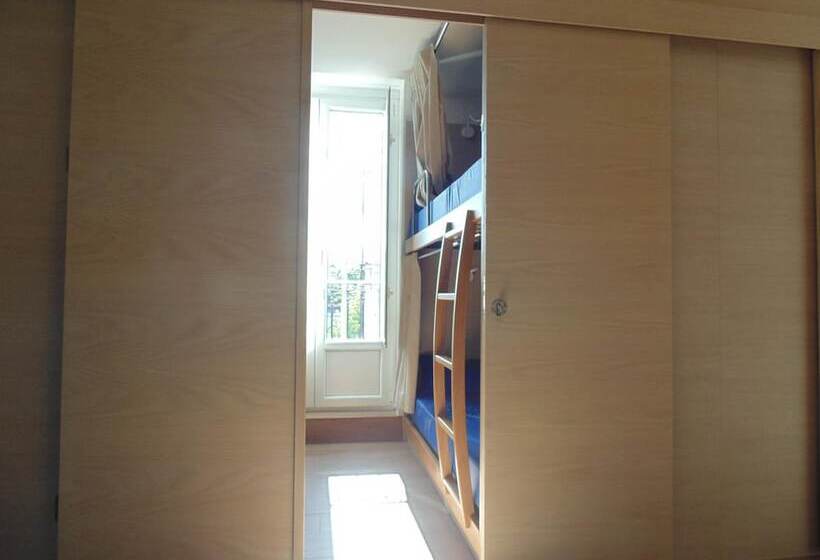 Hostel Albergue O Mesón