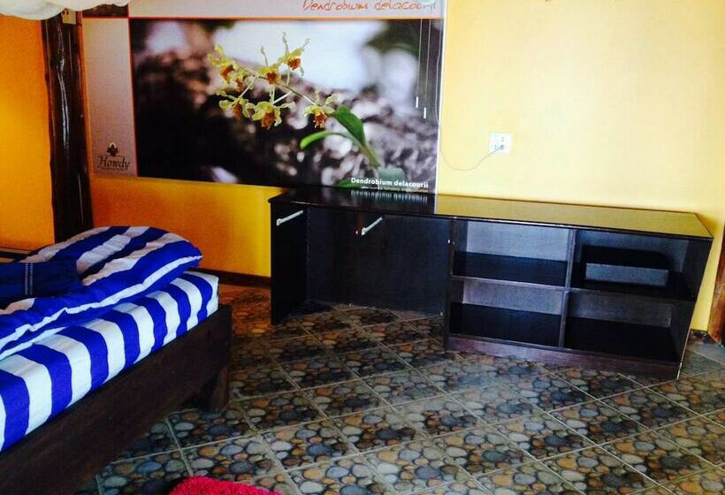 בית מלון כפרי Freeda Resort Koh Jum