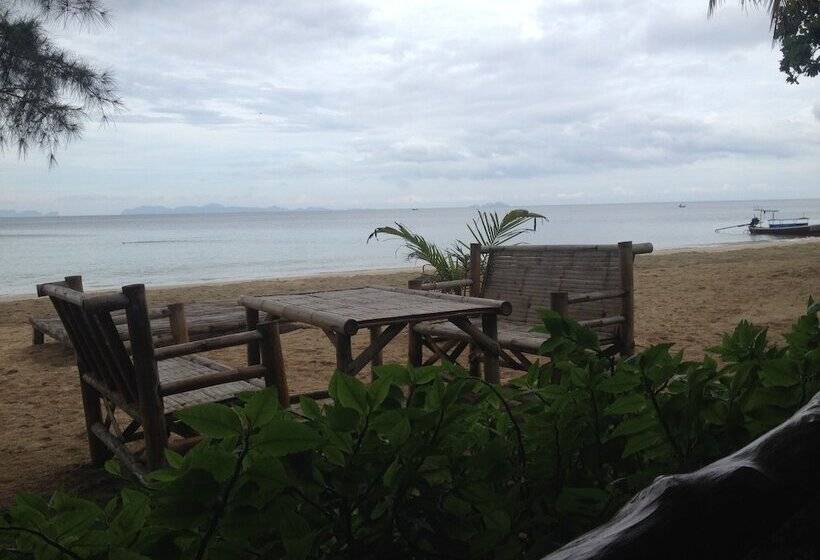 בית מלון כפרי Freeda Resort Koh Jum