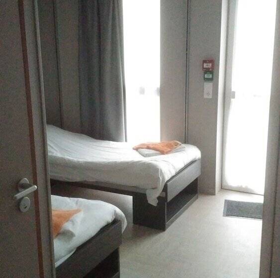 호텔 Hôtel Club Les Tourelles