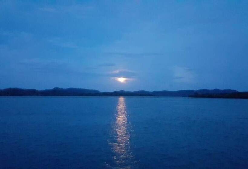 酒店 Kohjum Sea Beach Resort