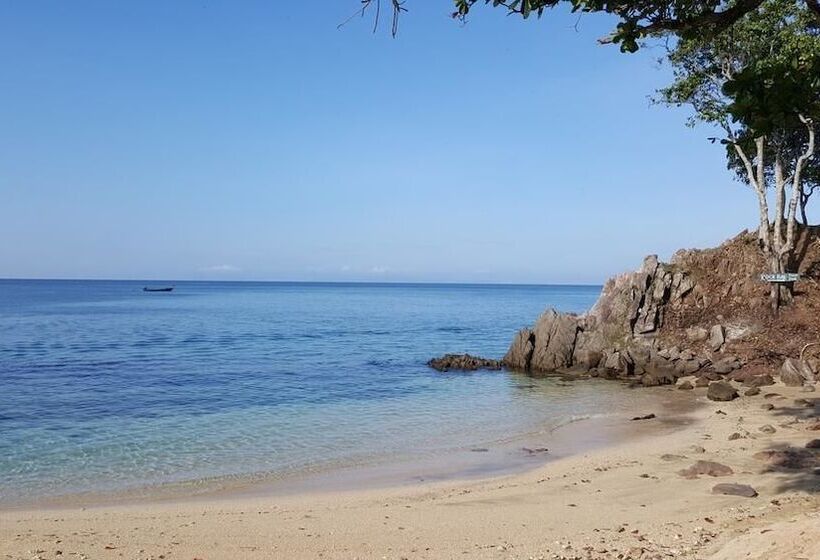 酒店 Kohjum Sea Beach Resort