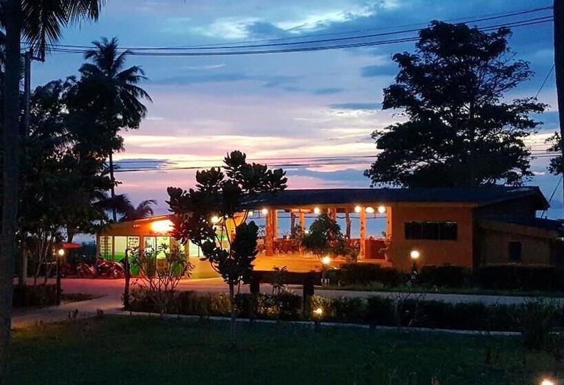 בית מלון כפרי Kohjum Sea Beach Resort