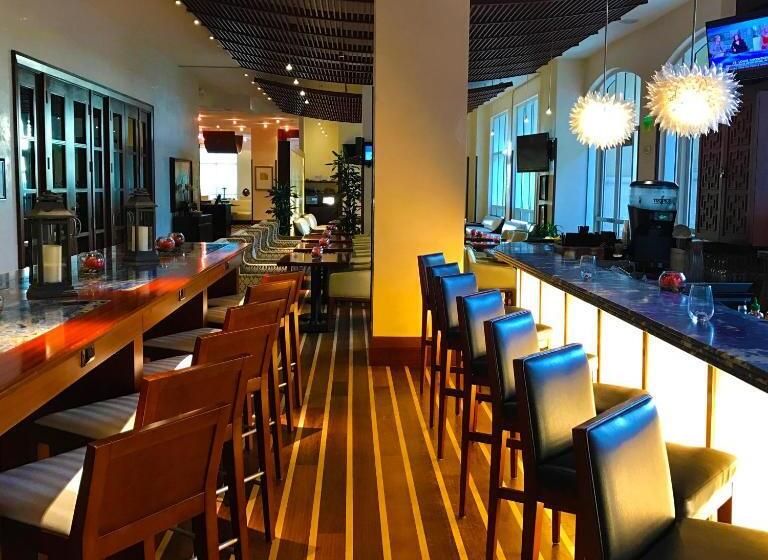 فندق Palm Beach Singer Island Resort & Spa Luxury Suites