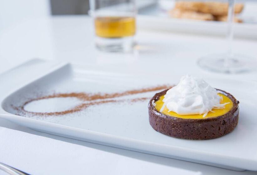 هتل Residence Inn By Marriott Stamford Downtown