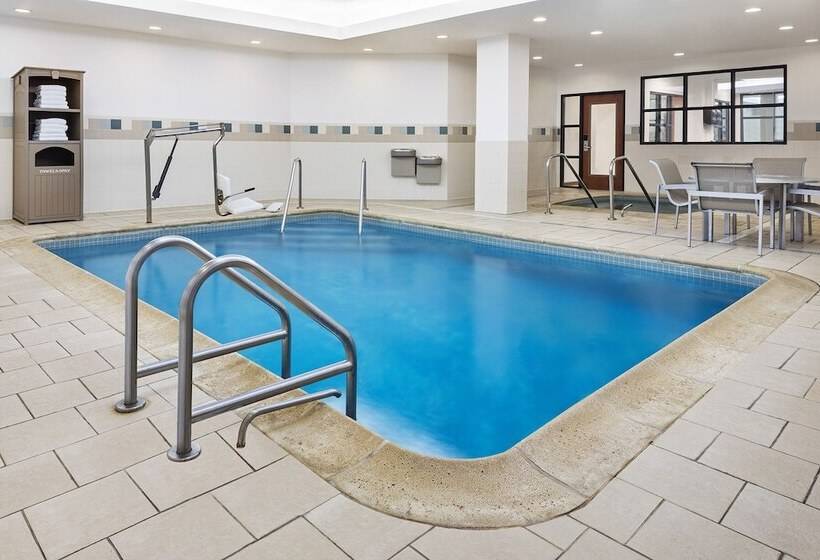 هتل Residence Inn By Marriott Stamford Downtown