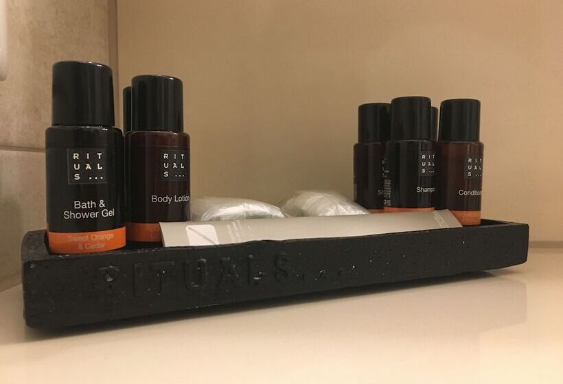 ホテル Select Ms Charles Dickens   Frankfurt