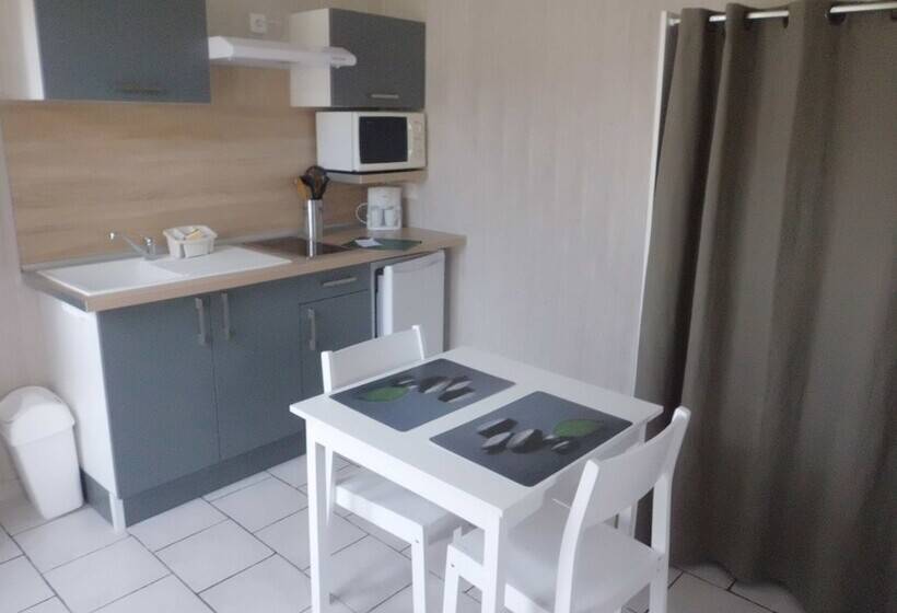 Отель Studios Du Camping La Chenaie