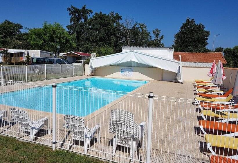 Отель Studios Du Camping La Chenaie