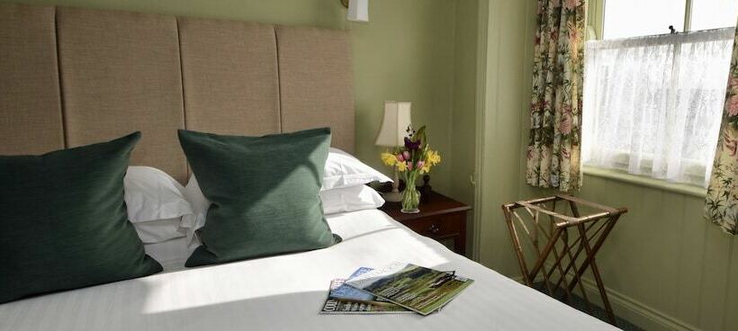 ホテル The White Hart