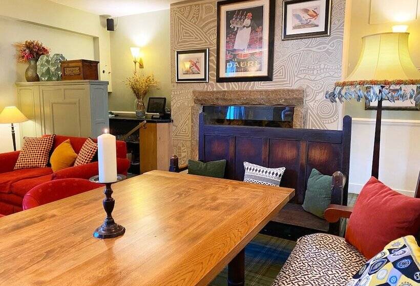 ホテル The White Hart