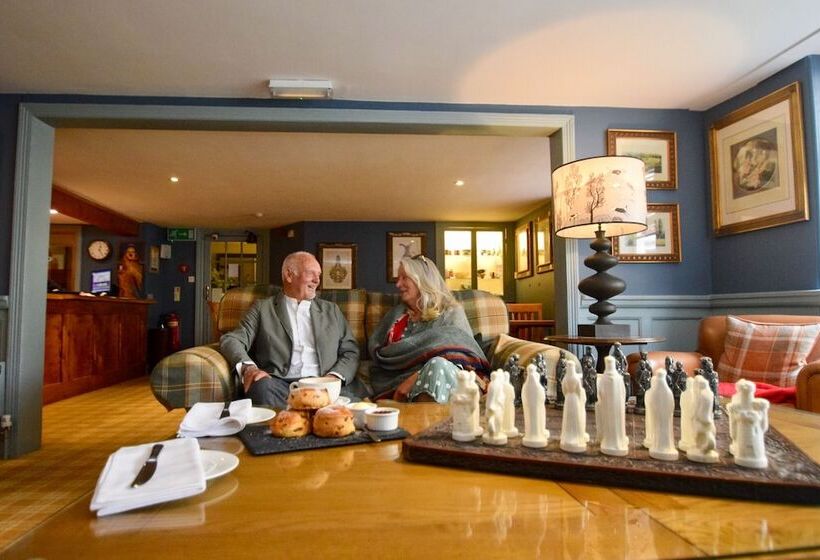 ホテル The White Hart