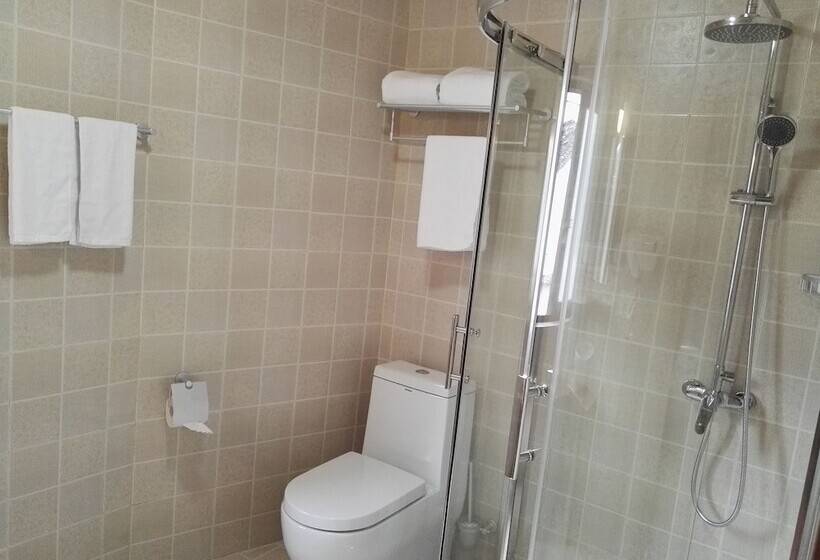 ペンション Moganshan Wild House