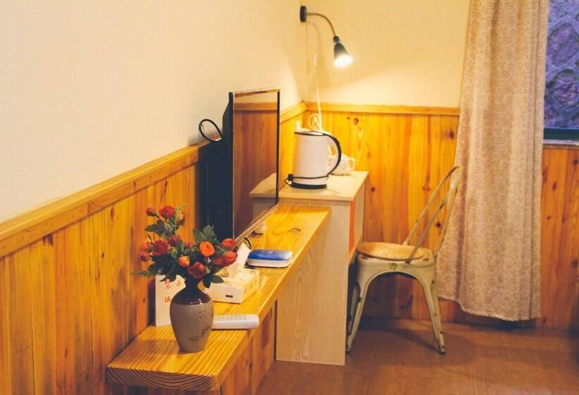 ペンション Moganshan Wild House