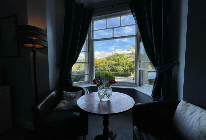 פנסיון Ouse Bridge House