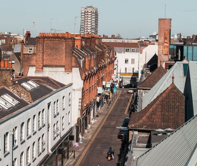 Пансион Private Ensuite Room Liverpool Street