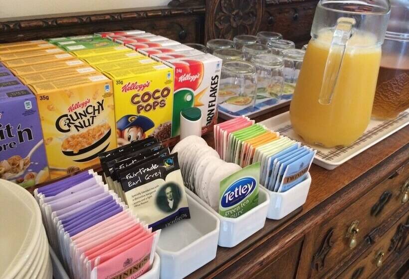 פנסיון Rosemount