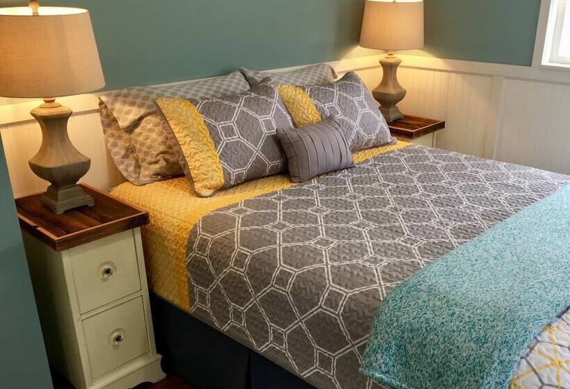 Racing Horse Ranch And Guest House With Golf