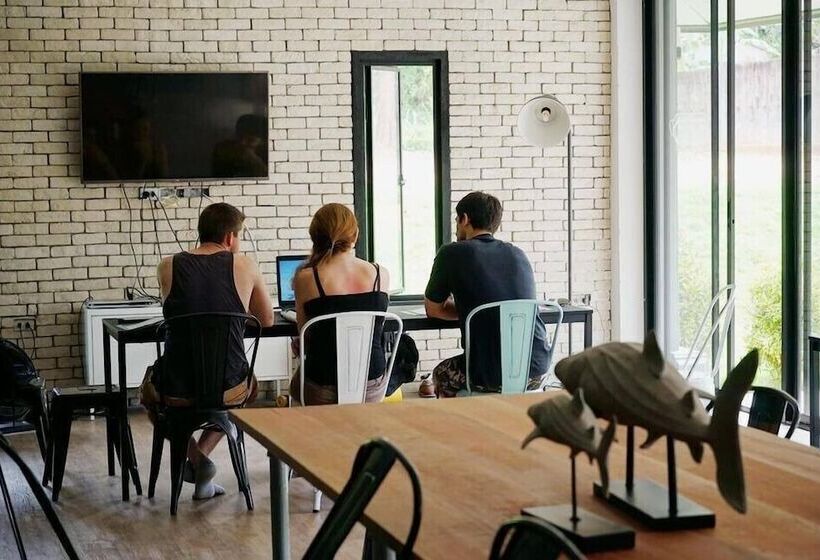 فندق صغير Monkey Dive Yolo Bungalow