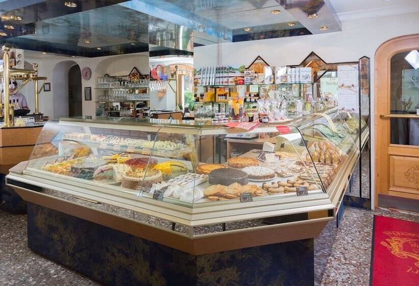 Appartementhaus Pension Und Café König