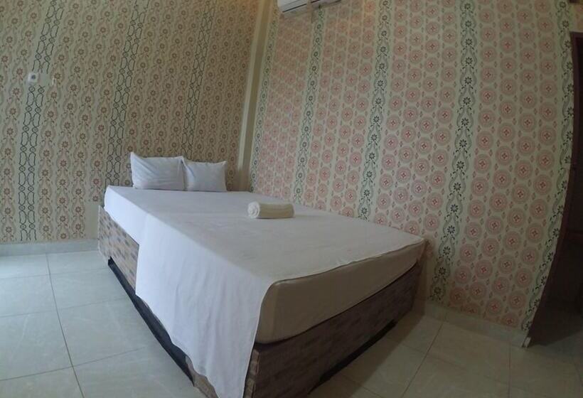 تختخواب و صبحانه Bira Panda Beach 2