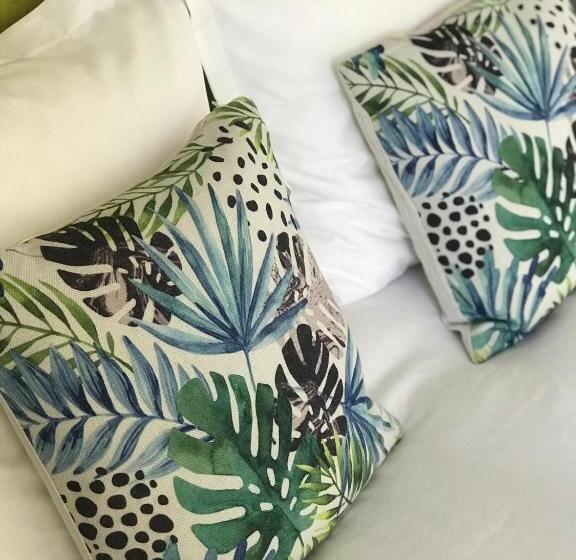 민박 La Maison De Louisette