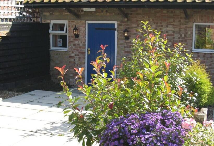 Colston Hall Cottages