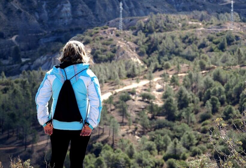 فندق فئة نجمة واحدة Monasterio El Olivar