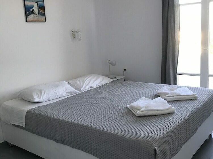 فندق Anezina Village