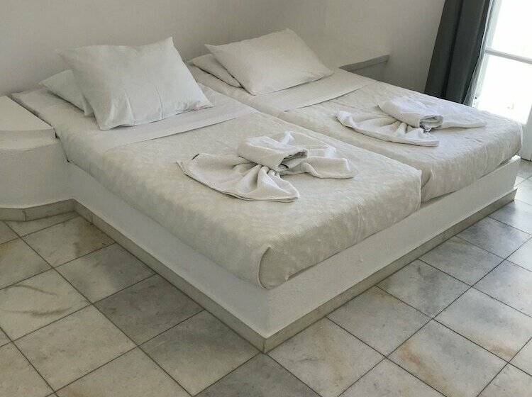 فندق Anezina Village