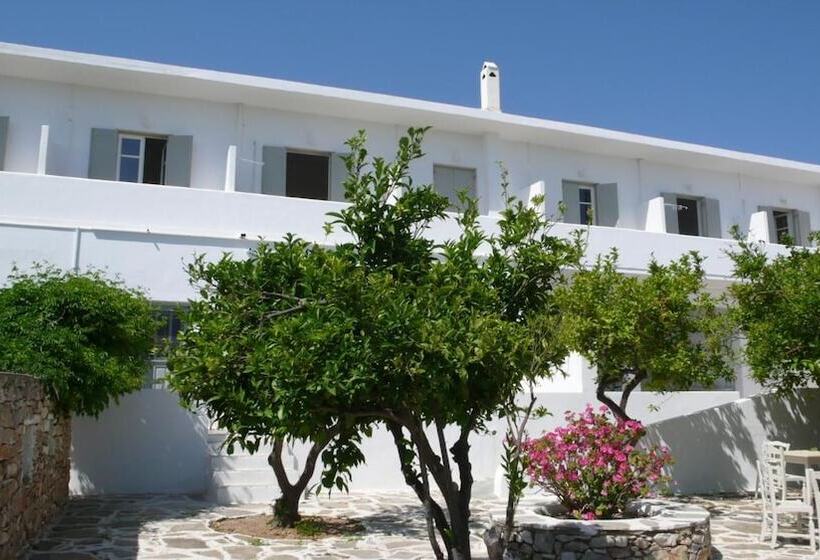 فندق Anezina Village