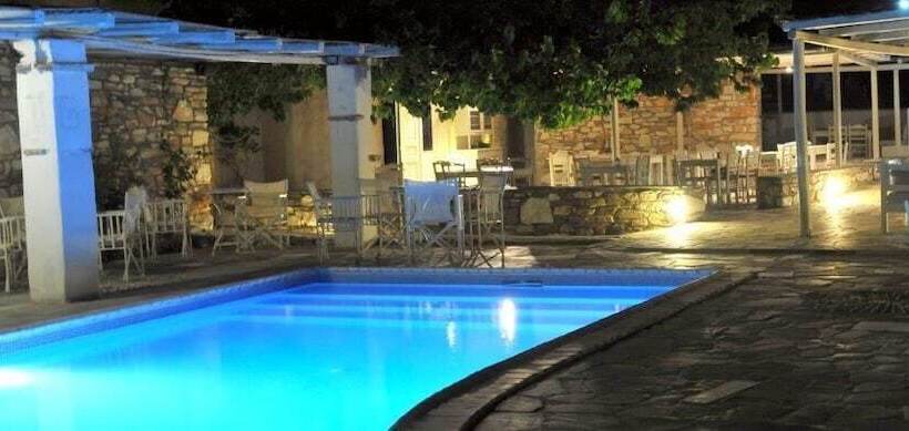 فندق Anezina Village