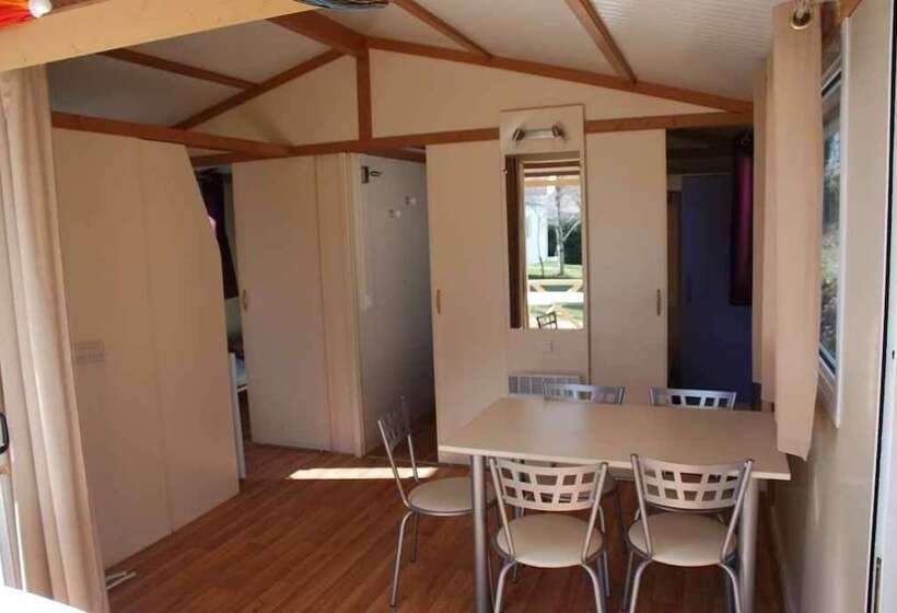 ホテル Camping Les Tilleuls   Chalets