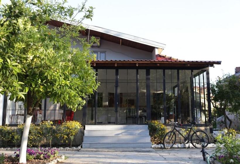 هتل Dalyan Holiday