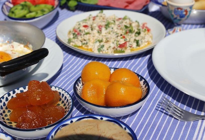 هتل Dalyan Holiday