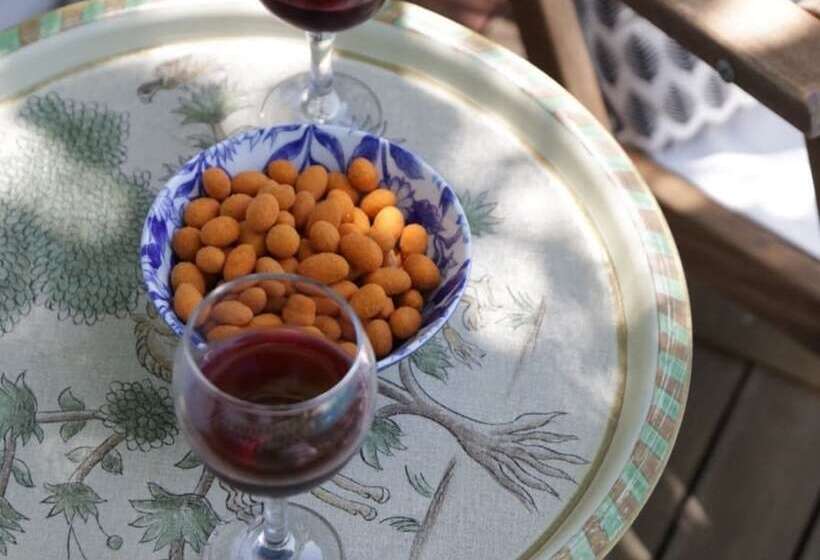 هتل Dalyan Holiday