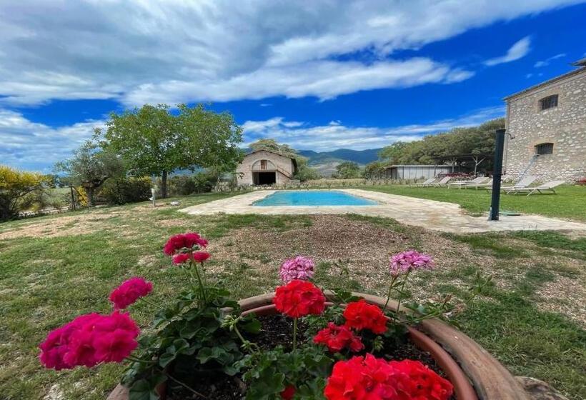 هتل Exclusive Pool Open All Year Spoleto Biofarm Slps 8 Village Shops, Bar1 Km 6