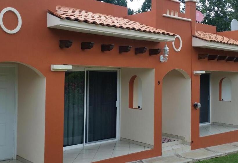 فندق Habitaciones Lucero 2