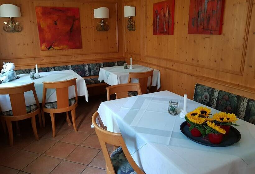 Отель Hôtel Restaurant Baumgartner