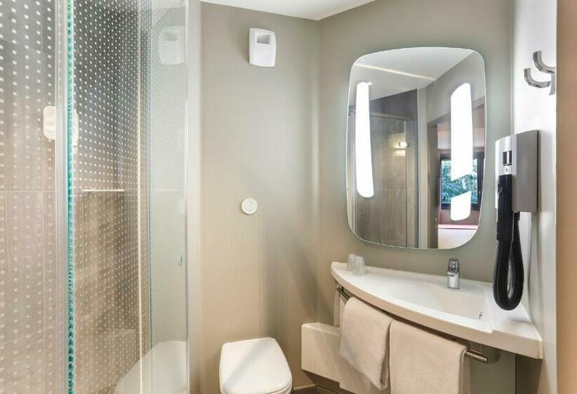 Отель Ibis Gonesse