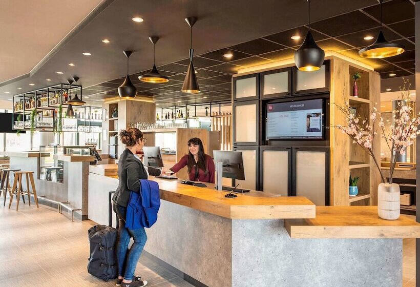 ホテル Ibis Gonesse