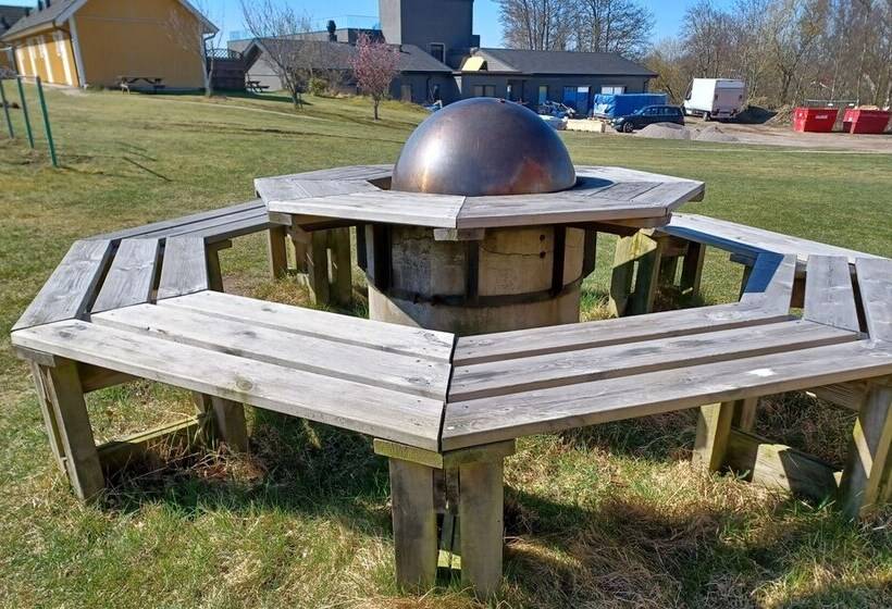 בית מלון כפרי L Solstickan