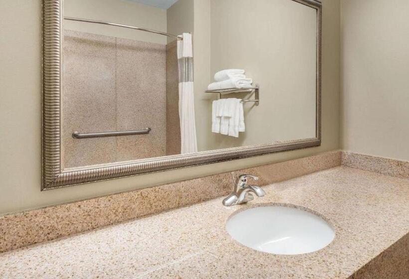 בית מלון כפרי La Quinta Inn & Suites By Wyndham Broussard   Lafayette Area