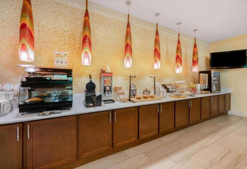 בית מלון כפרי La Quinta Inn & Suites By Wyndham Broussard   Lafayette Area